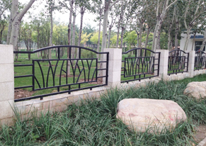 鐵藝圍欄定制DM100